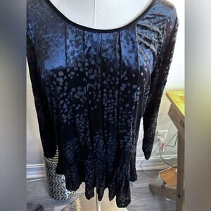 Sara Campbell Black Asymmetrical Pleated Velvet 3/4 Sleeve Blouse Size Large